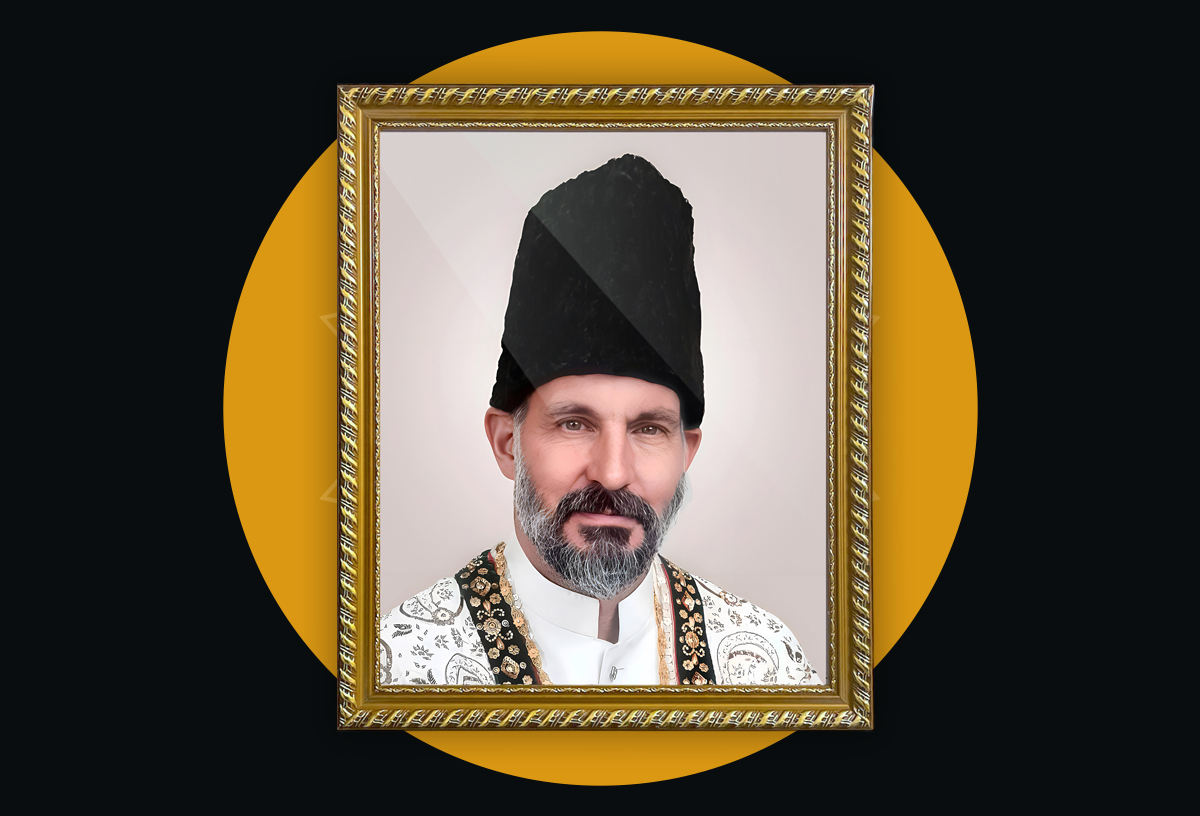 The-Elegance-Hazir-Imam-Wooden-Photo-Frame-Mobile